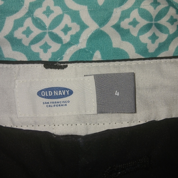 Old Navy ~ Black High-Waist Chino Shorts Size 4 - Picture 6 of 10